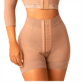 Faja Short Moldeador con Realce de Glúteos y Broches Delantero