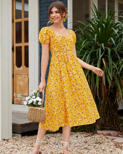 Vestido Estampado con Escote Cuadrado y Corte Imperio