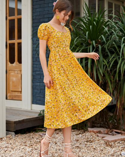 Vestido Estampado con Escote Cuadrado y Corte Imperio