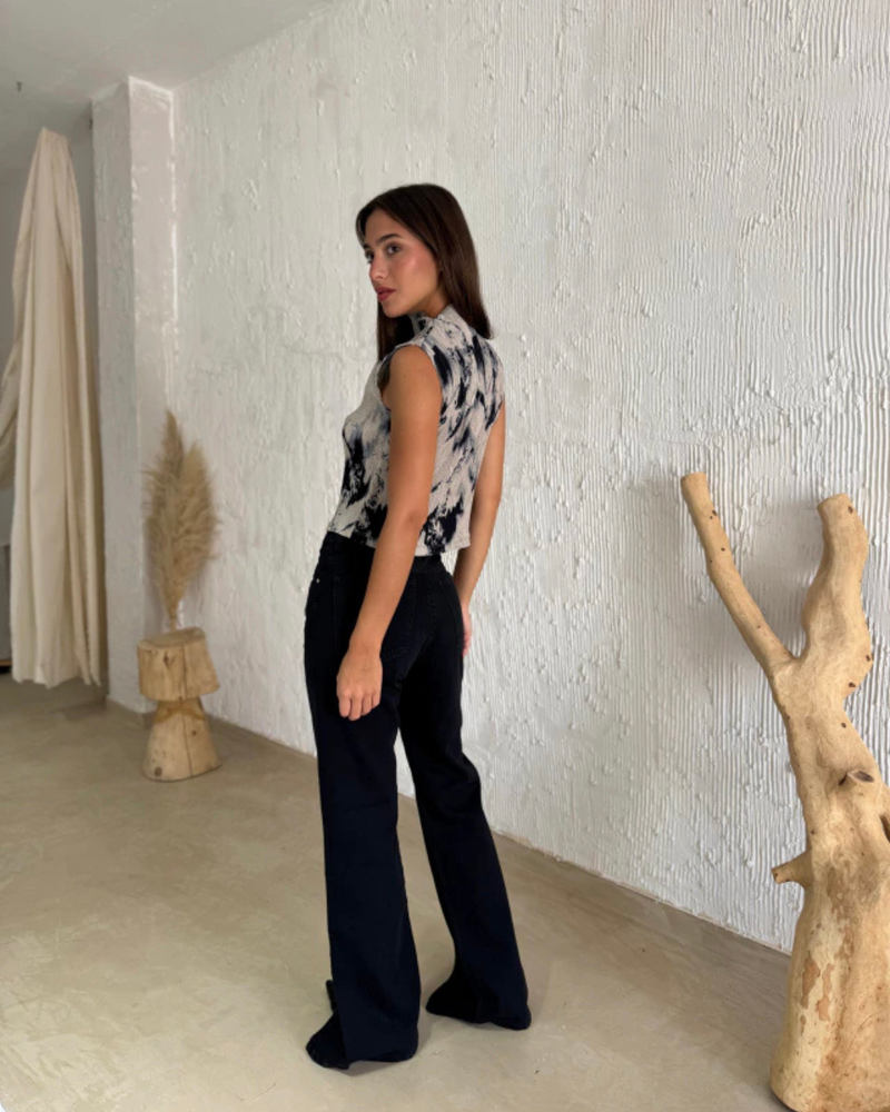 Pantalón de Mujer Tiro Alto con Abertura Frontal y Corte Slim Elegante