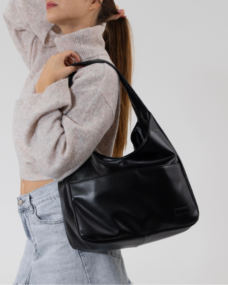 Bolsa de Cuero Premium de Diseño Atemporal y Espacio Perfecto