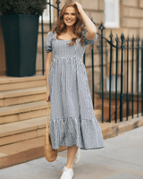 Vestido de Cuadros Gingham con Volados Estilo Fresco y Elegante
