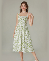 Vestido Floral con Cintura tipo Corset para Mayor Ajuste y Bolsillos Laterales para mujer