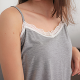 Conjunto Pijama de Seda con Tiras de Encaje